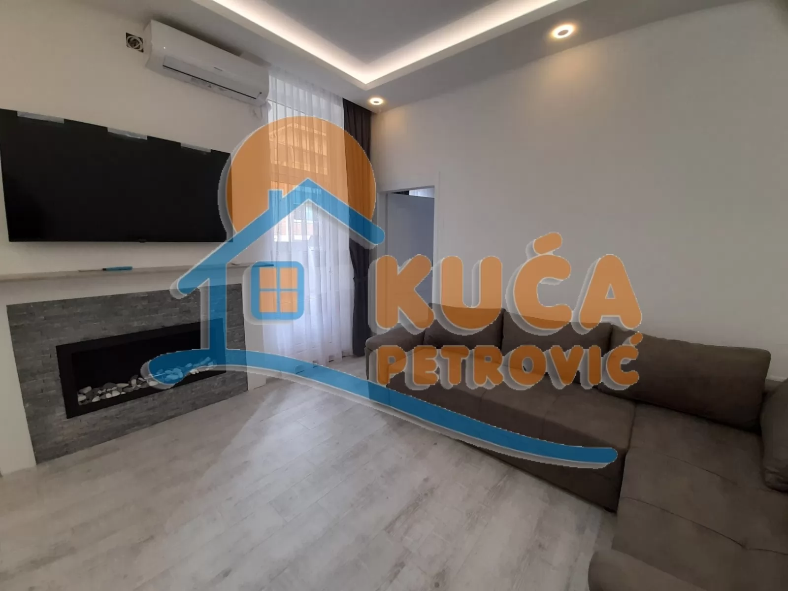 Trosoban stan, 85 m2, Centar, Generala Milojka Lešjanina ID: i-08099 3