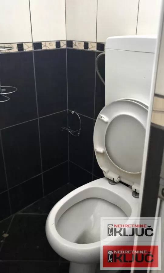 VETERNIČKA RAMPA IZDAJE SE VIŠENAMENSKA HALA 16