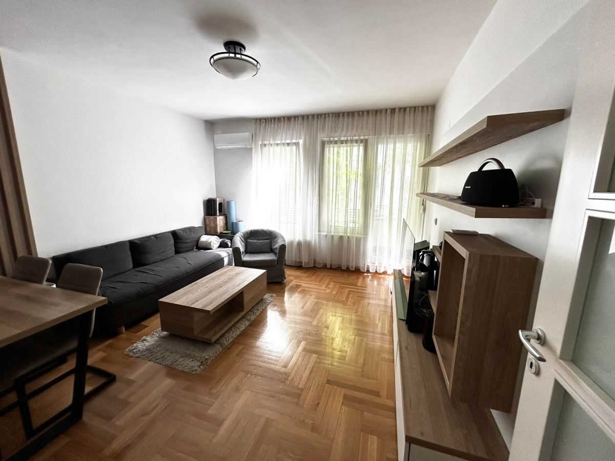 Beograd   Opština Vračar   Slavija   Prote Mateje 2