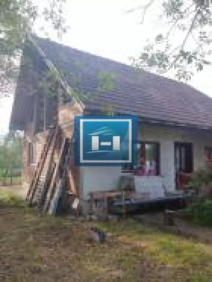 Kuća na placu od 15 ari , u centralnom delu Kočinog sela na 5 km od Jagodine 13