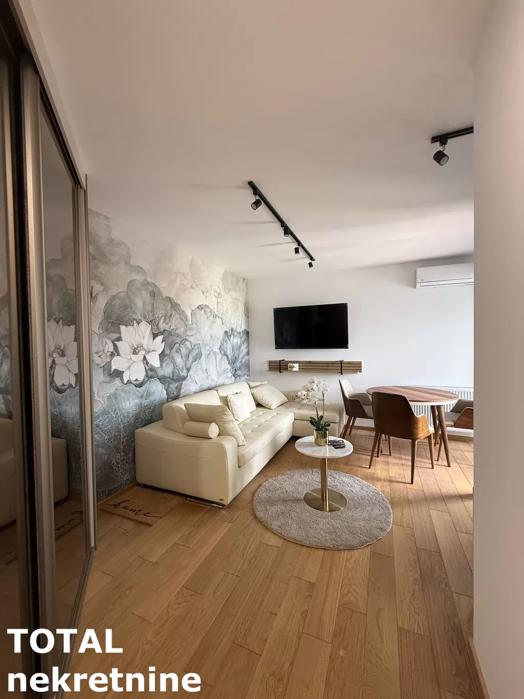 Stanovi,NOVI SAD,CENTAR,kv: 27.00, € 500, ID: 9189863 5