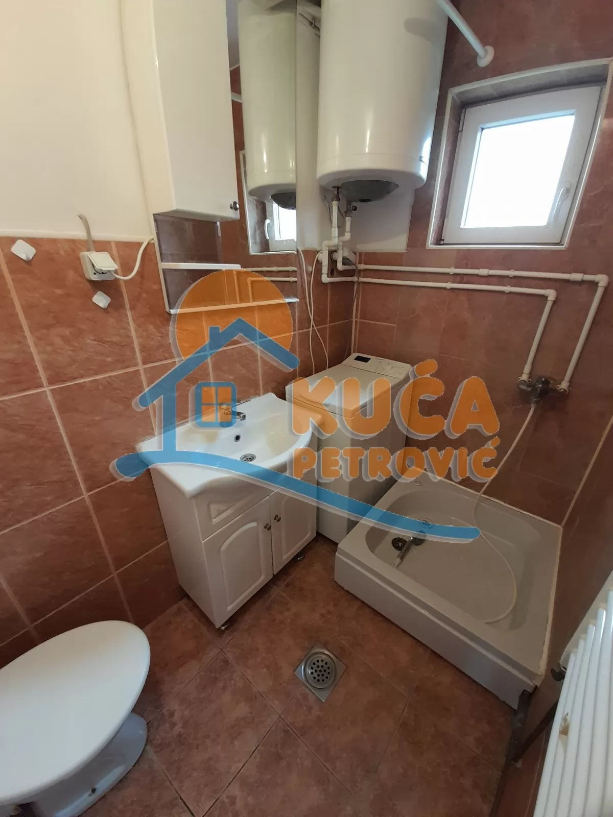 Trosoban stan, 45 m2, Donja Vrežina, Bulevar Medijana ID: i-09100 4