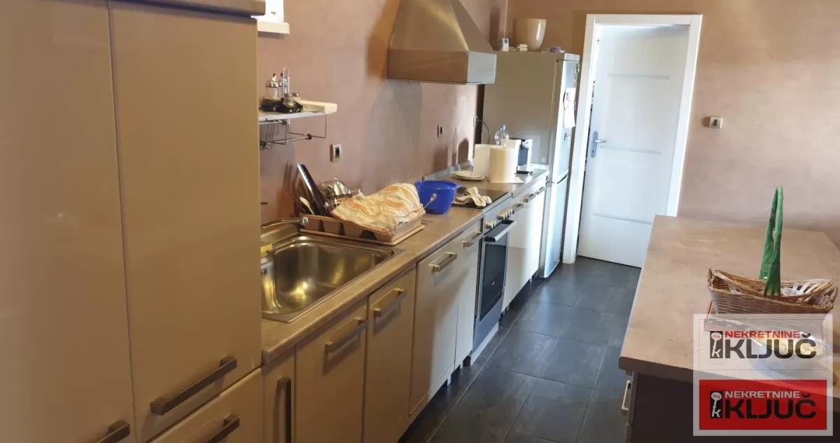 KAĆ IZDAJE SE KUĆA ZA STAMBENO-POSLOVNE DELATNOSTI 29