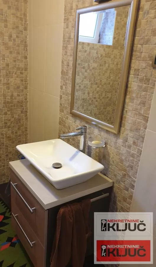 KAĆ IZDAJE SE KUĆA ZA STAMBENO-POSLOVNE DELATNOSTI 33