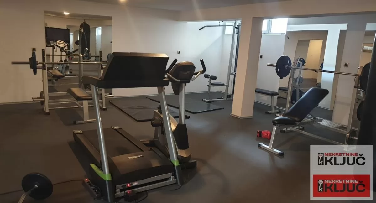 KAĆ IZDAJE SE KUĆA ZA STAMBENO-POSLOVNE DELATNOSTI 37