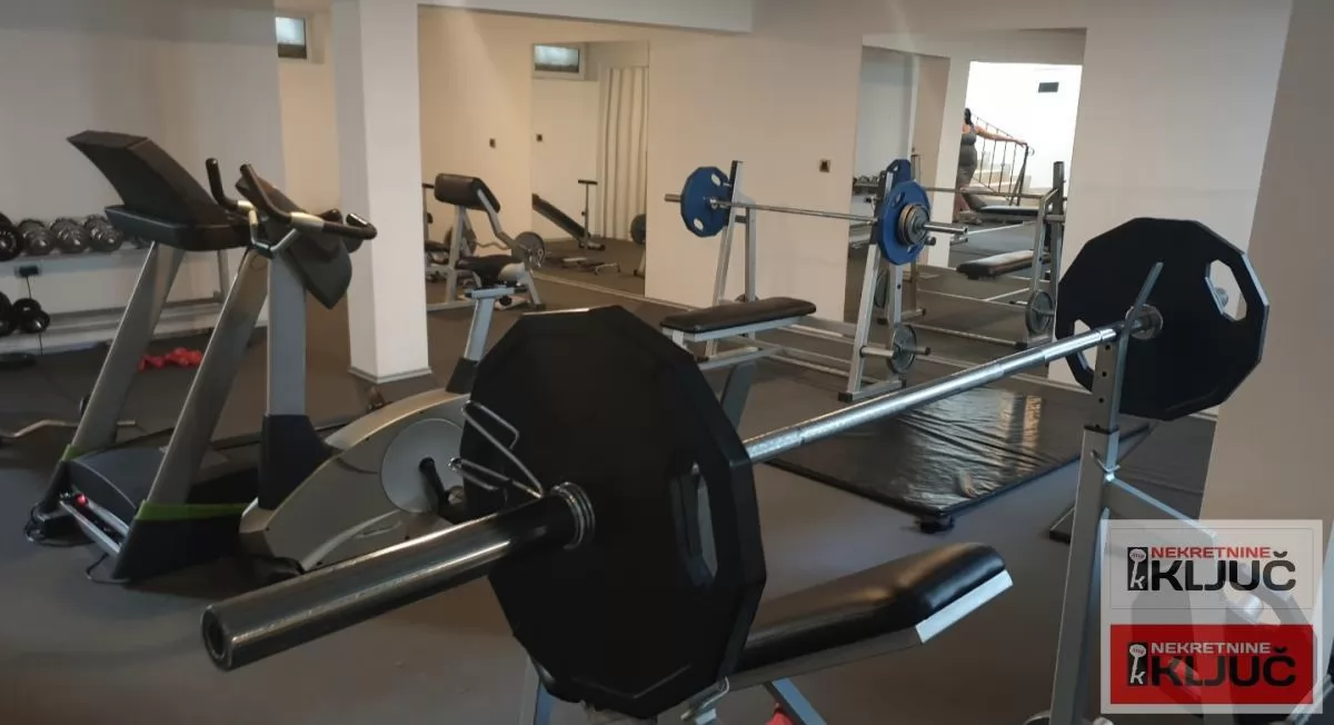 KAĆ IZDAJE SE KUĆA ZA STAMBENO-POSLOVNE DELATNOSTI 38