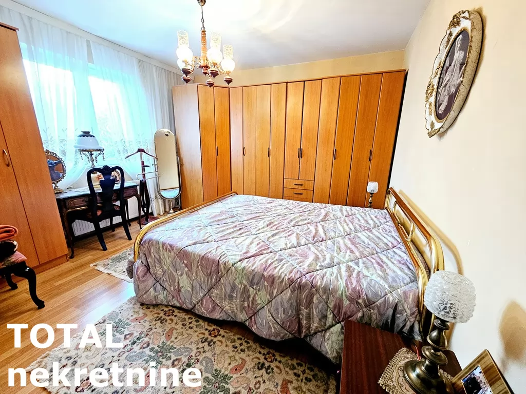 Kuca,NOVI SAD,VETERNIK,kv: 463.00, € 450000, ID: 3091502 8