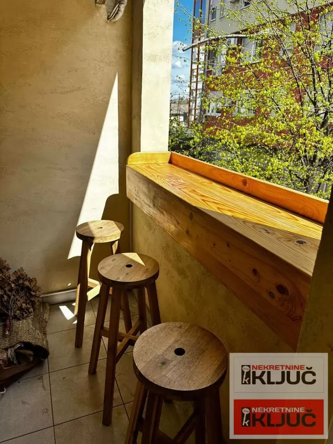 SOCIJALNO IZDAJE SE JEDNOIPOSOBAN NAMEŠTEN STAN 10