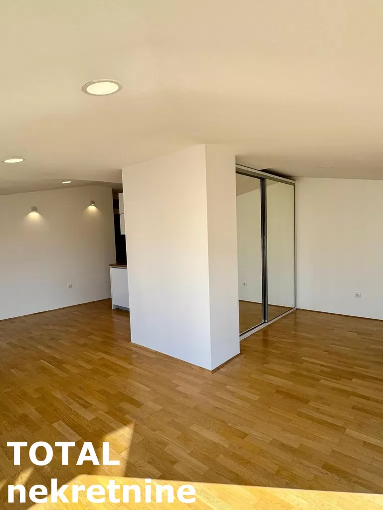 Stan,NOVI SAD,CENTAR,kv: 59.00, € 147500, ID: 1101842 8