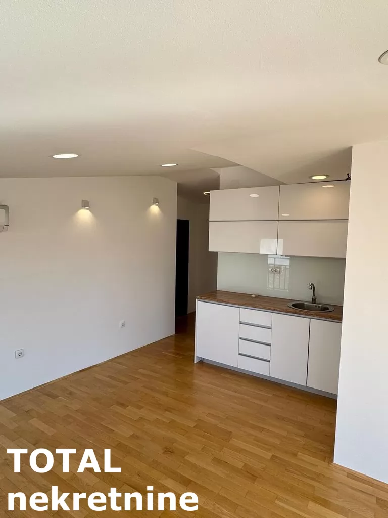 Stan,NOVI SAD,CENTAR,kv: 59.00, € 147500, ID: 1101842 9