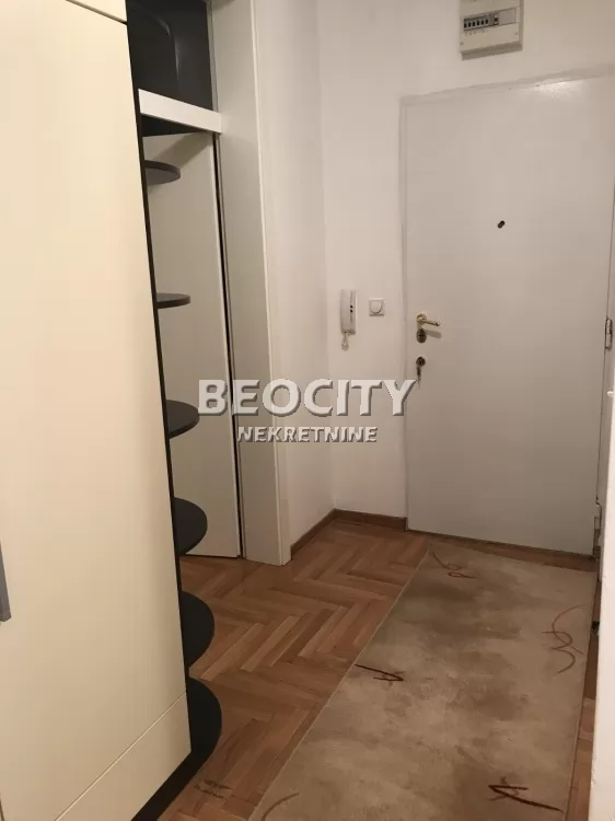 Trosoban stan, 80 m2, Blok 22, Antifašističke borbe ID: 42525 11