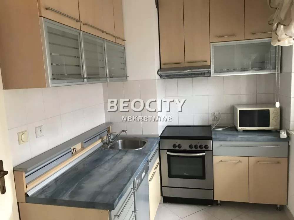 Trosoban stan, 80 m2, Blok 22, Antifašističke borbe ID: 42525 8