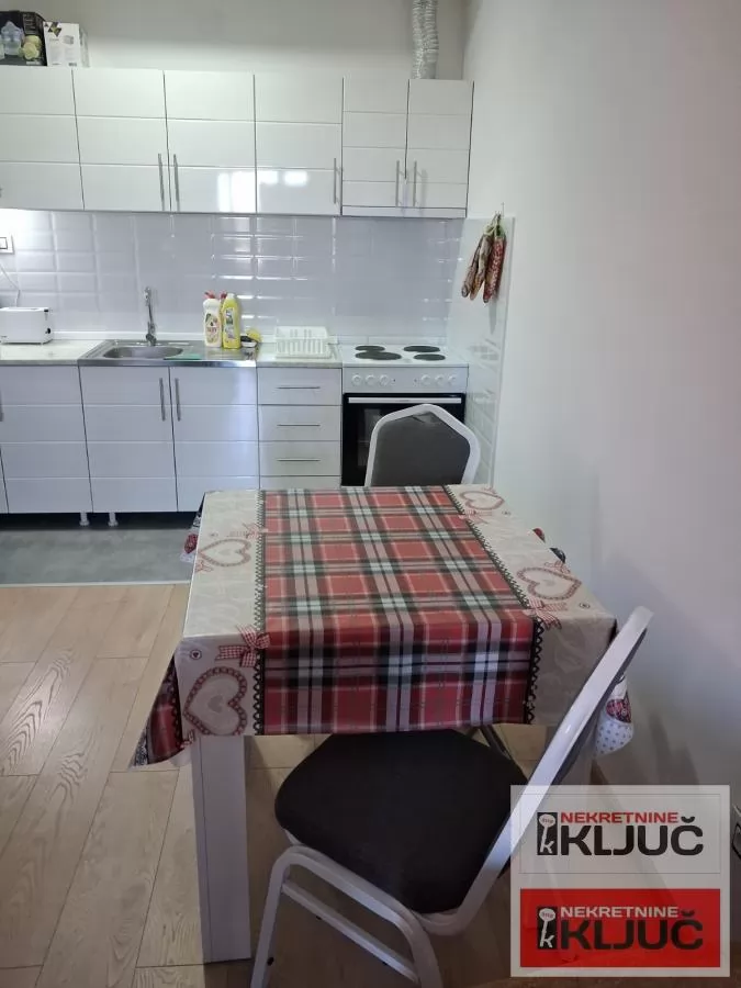 BLIZINA LIPOV GAJA, 41m2, Dvosoban, Namešten, Parking, Novogradnja 10