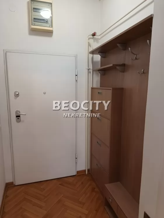 Dvosoban stan, 69 m2, Blok 12 (Yubc) ID: 125943 8