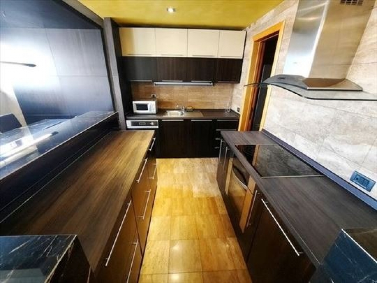 Trosoban lux stan  garaza  novogradnja 6