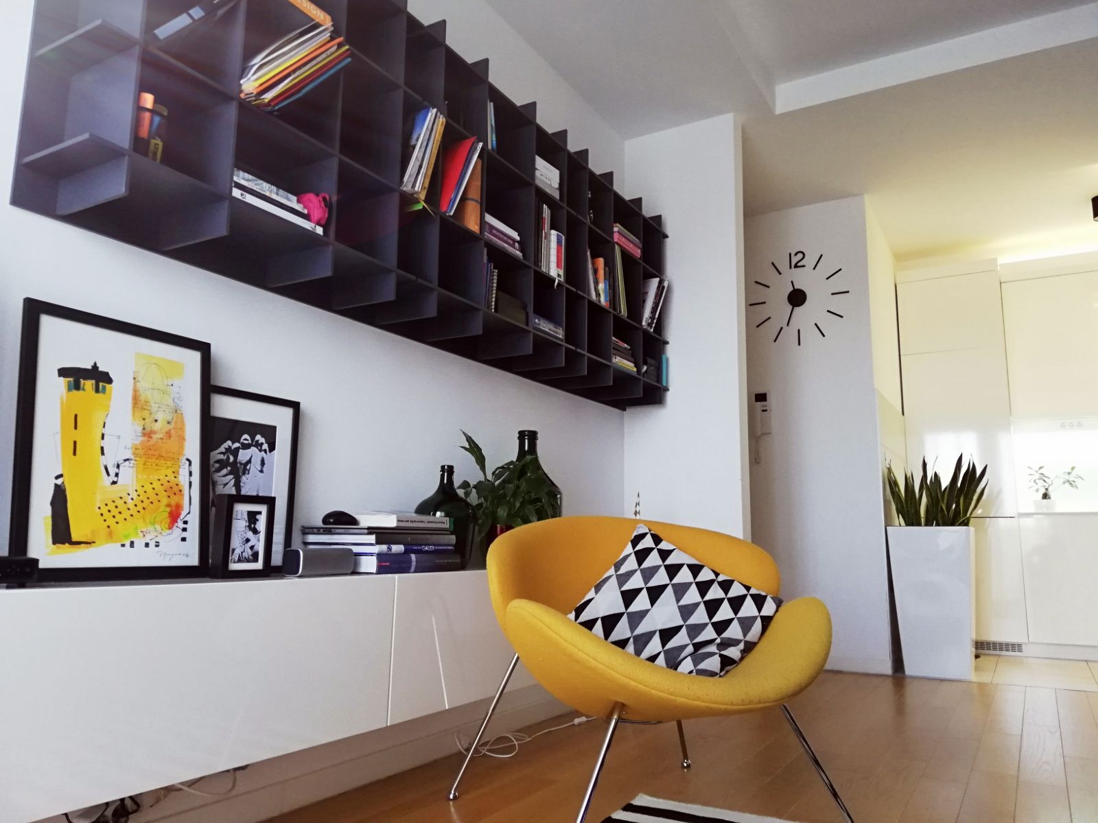 Izdavanje stanova A blok Dvosoban lux stan 3