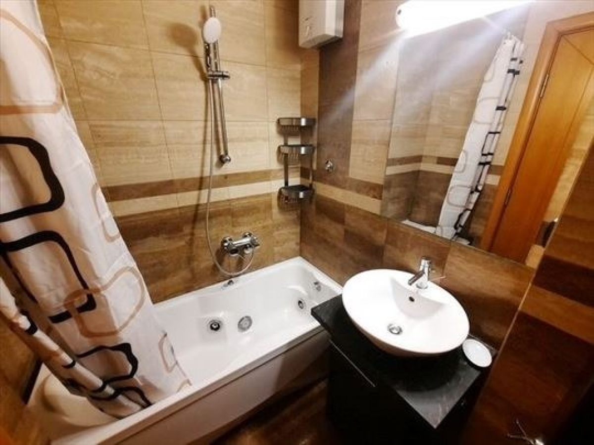 Trosoban lux stan  garaza  novogradnja 9