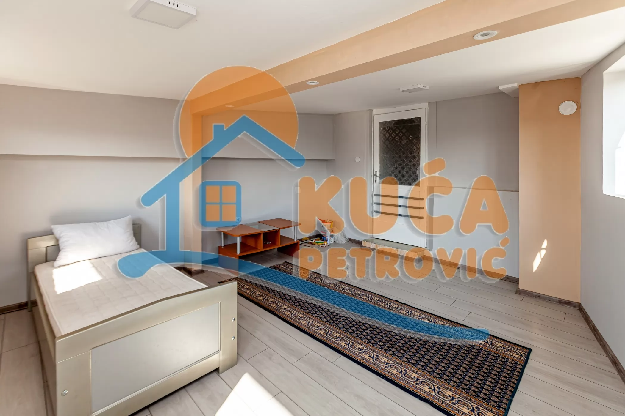 Trosoban stan, 66 m2, Medijana, Kozaračka ID: p-015317 10