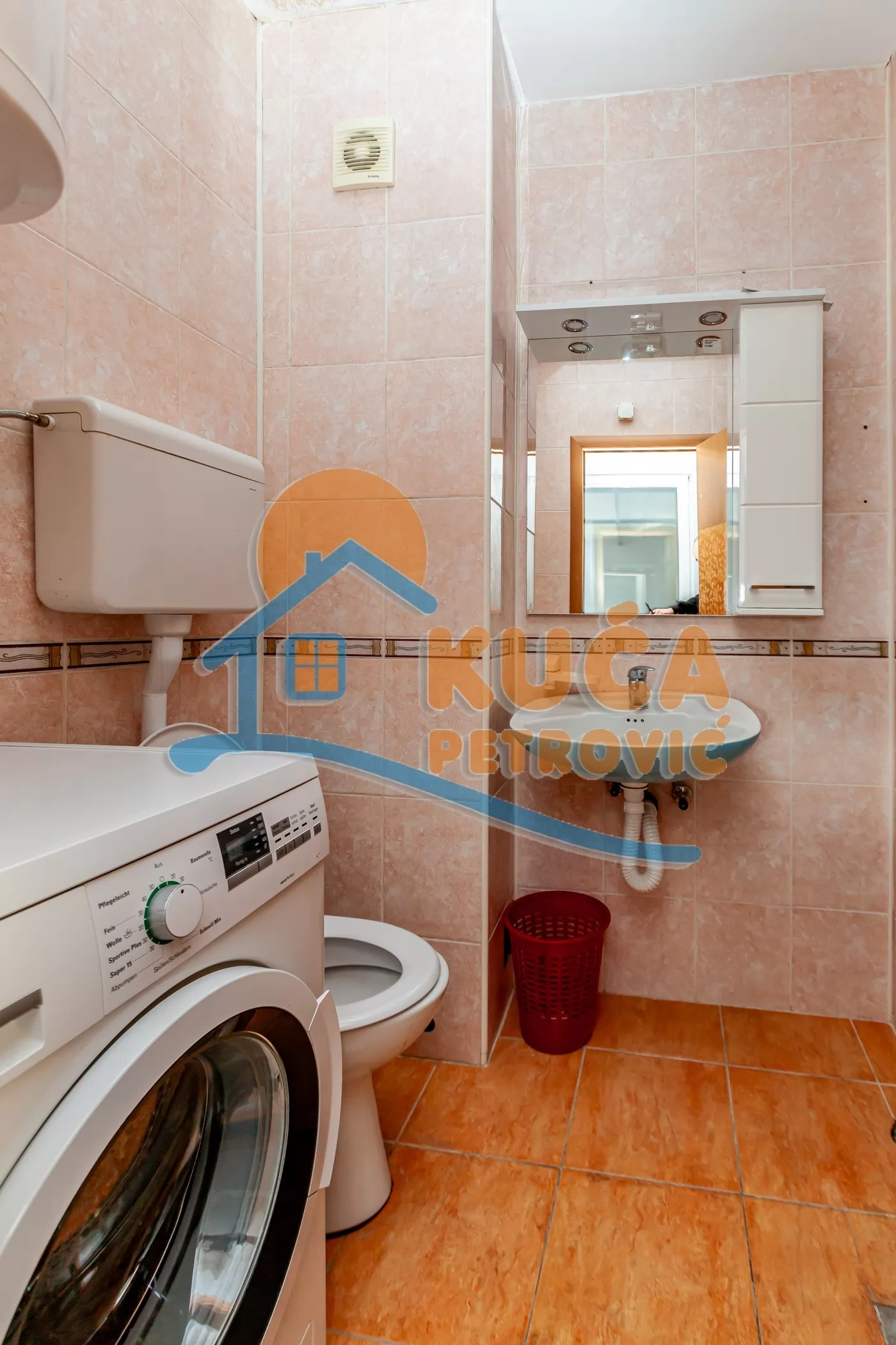 Trosoban stan, 66 m2, Medijana, Kozaračka ID: p-015317 15