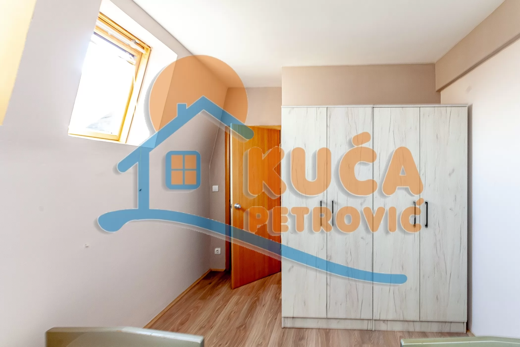 Trosoban stan, 66 m2, Medijana, Kozaračka ID: p-015317 8