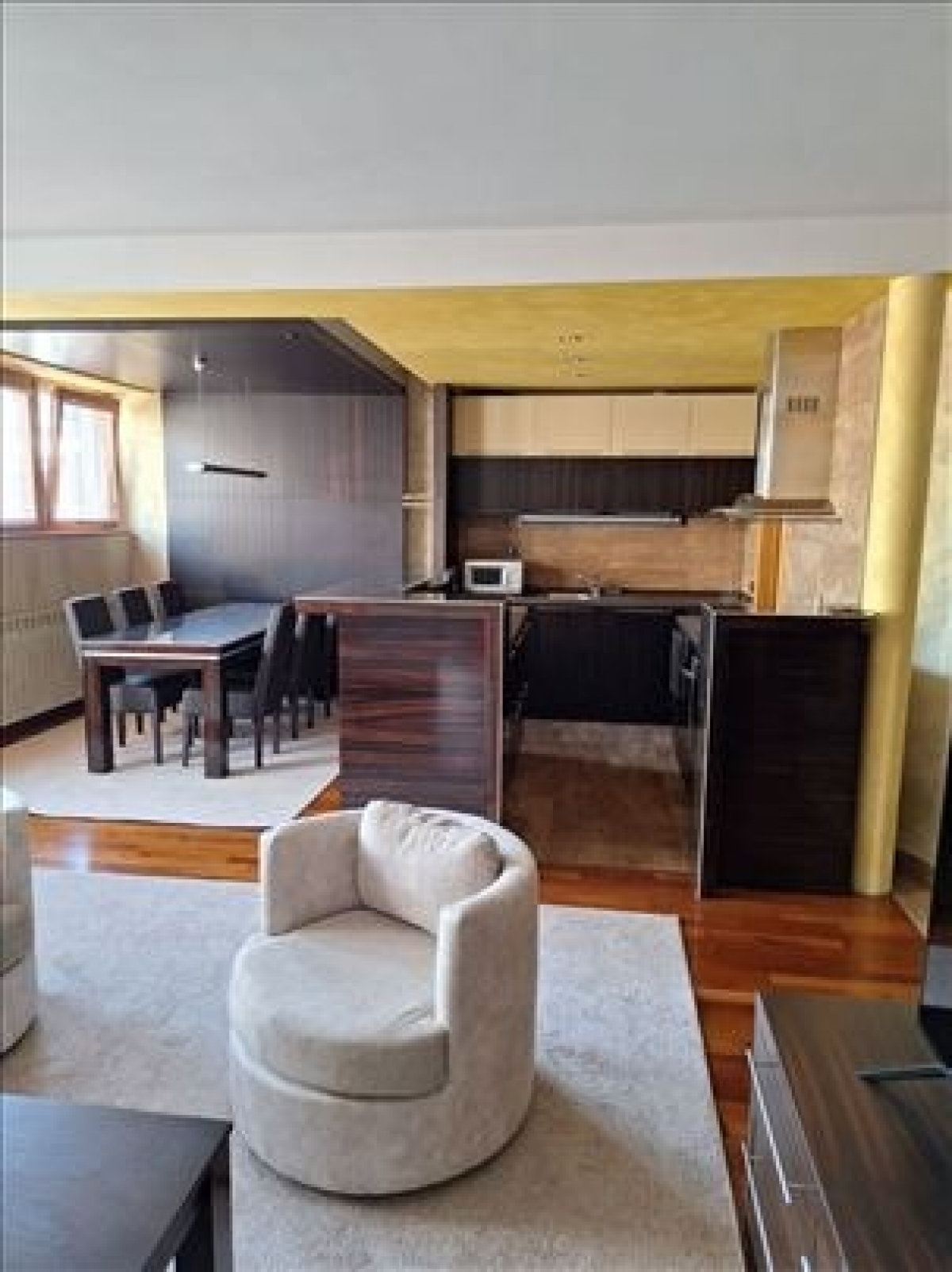 Trosoban lux stan  garaza  novogradnja 3