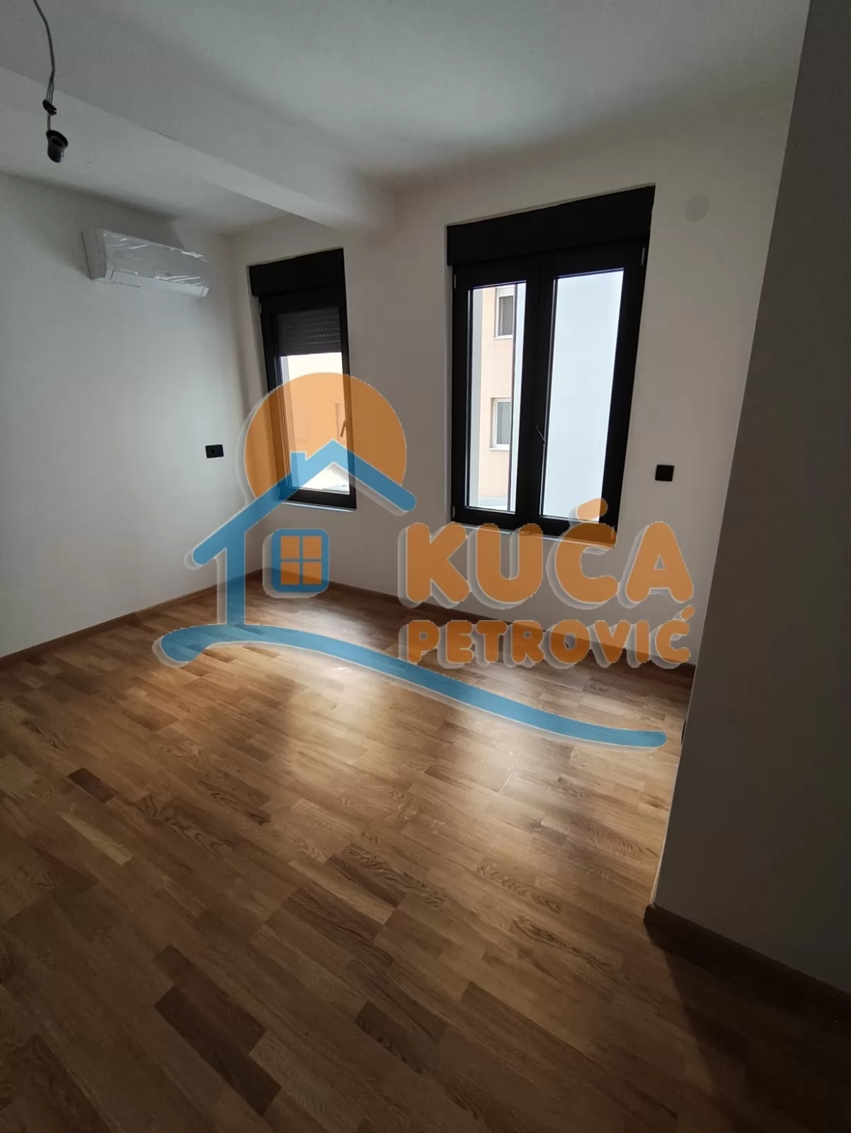 Jednosoban stan, 33 m2, Centar, Cara Dušana ID: i-015322 4