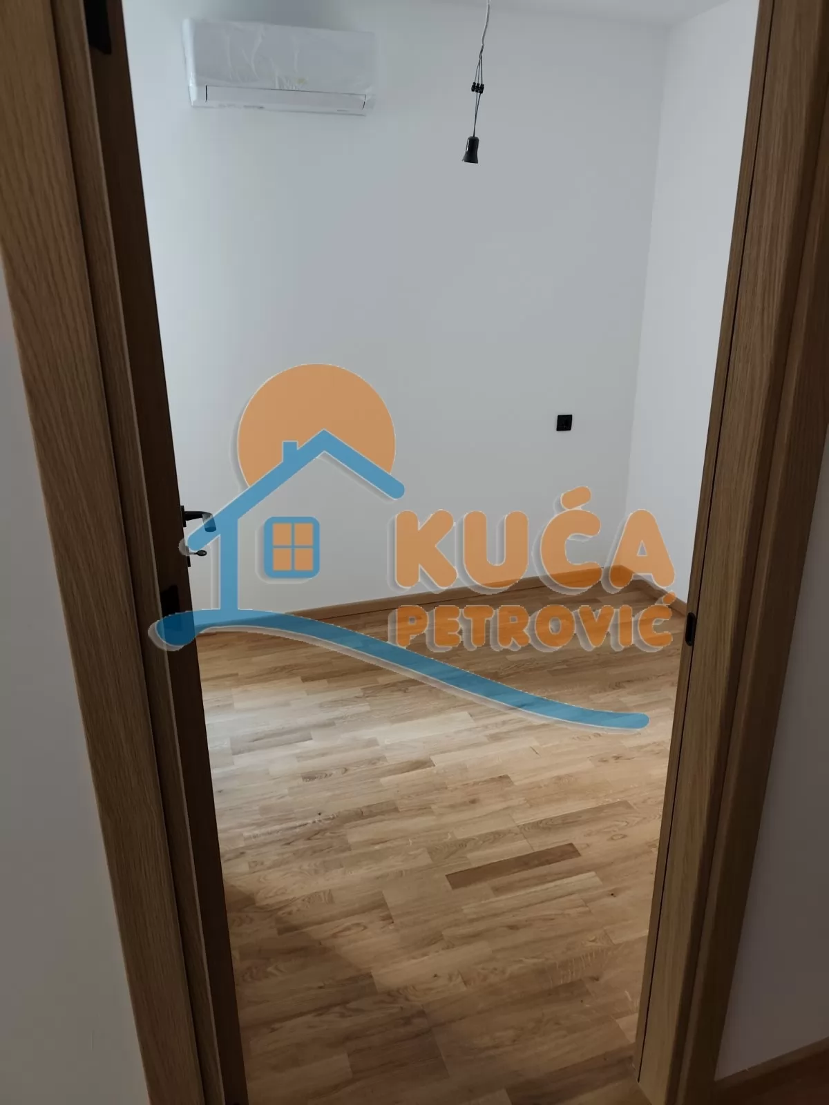 Jednosoban stan, 33 m2, Centar, Cara Dušana ID: i-015322 5