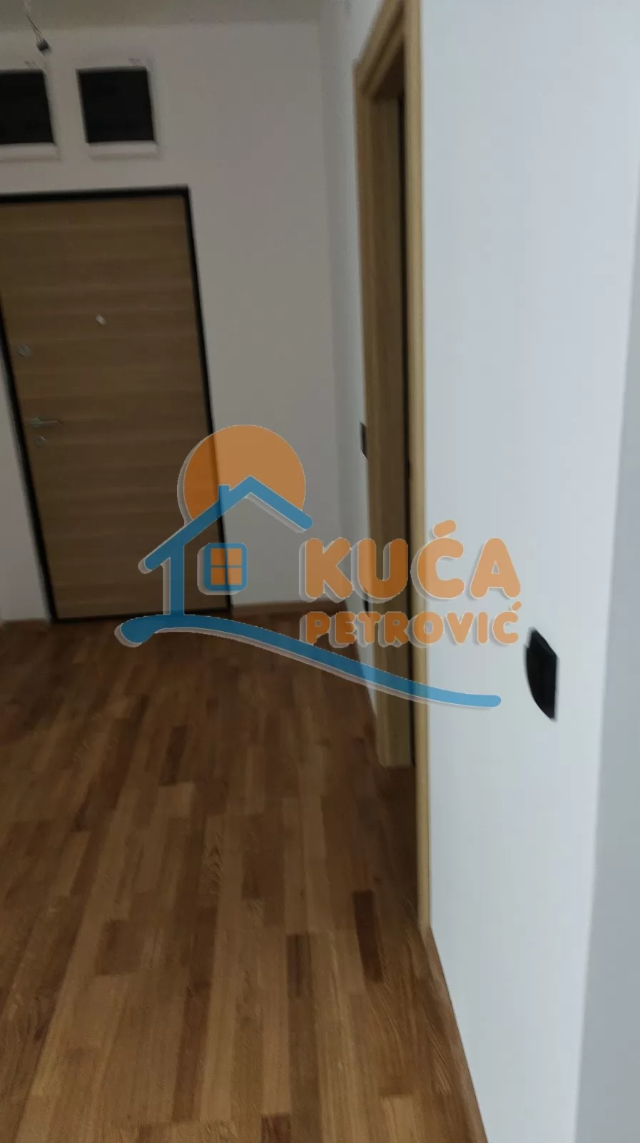 Jednosoban stan, 33 m2, Centar, Cara Dušana ID: i-015322 8