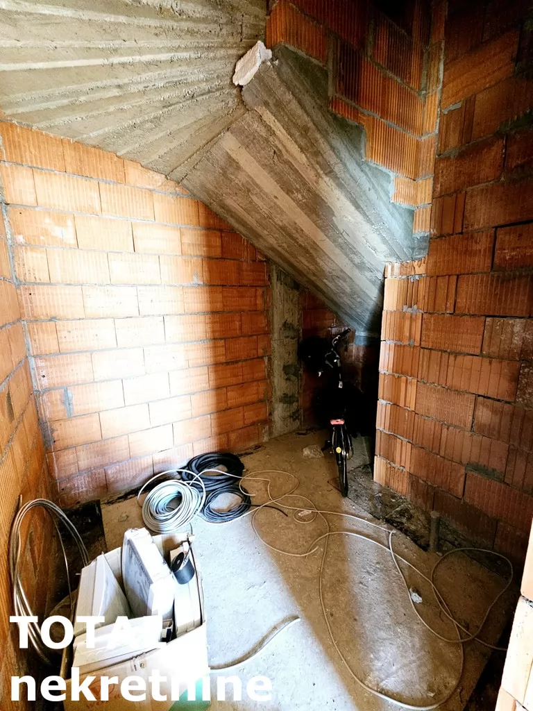 Lokal,NOVI SAD,TELEP,kv: 208.00, € 445500, ID: 8089762 9