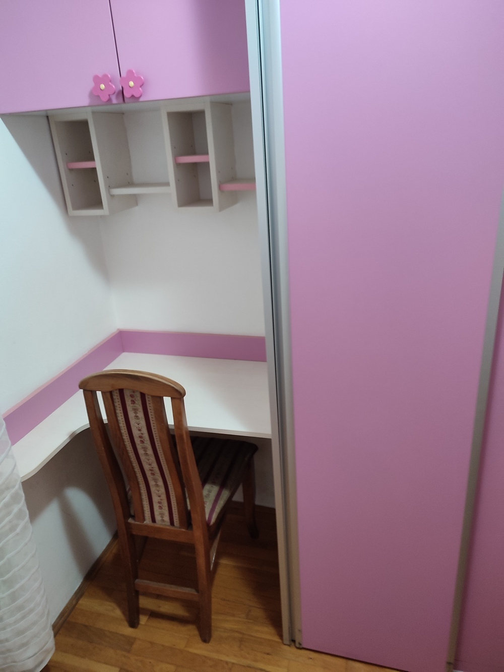 Izdajem namešten jednoiposoban stan u Novom Sadu 5