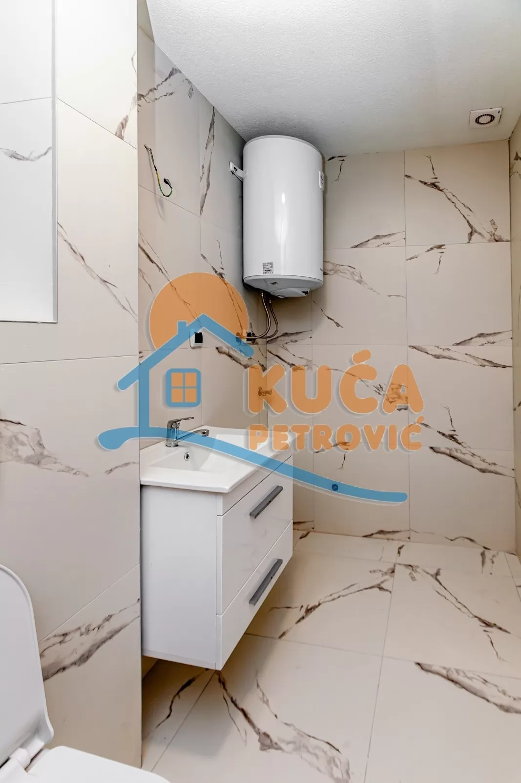 Dvosoban stan, 73 m2, Pantelej, Vase Pelagića ID: p-015326 8