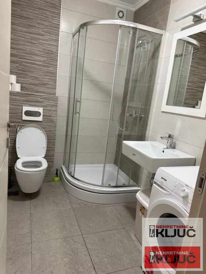 GRBAVICA IZDAJE SE JEDNOIPOSOBAN MODERNO OPREMLJEN STAN 11
