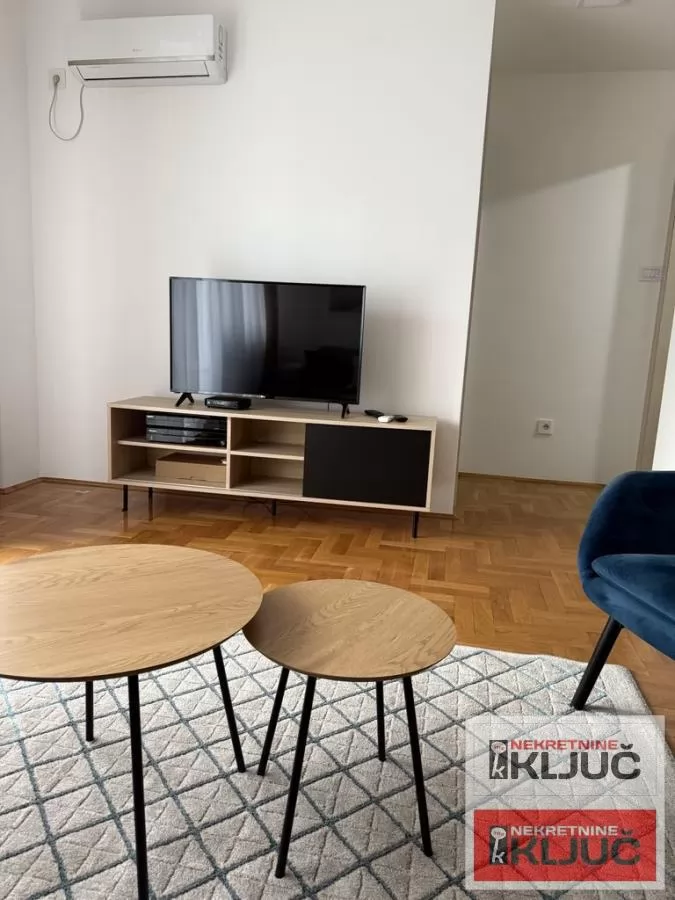 GRBAVICA IZDAJE SE JEDNOIPOSOBAN MODERNO OPREMLJEN STAN 6