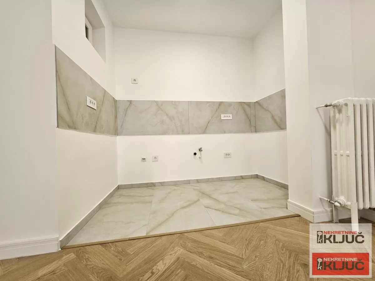 KOD IZVRŠNOG VEĆA, 75m2, Trosoban, Renoviran 4