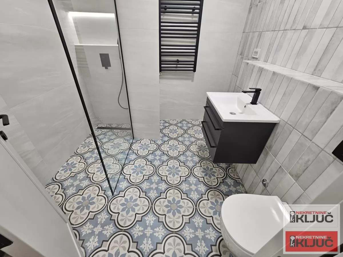 KOD IZVRŠNOG VEĆA, 75m2, Trosoban, Renoviran 5