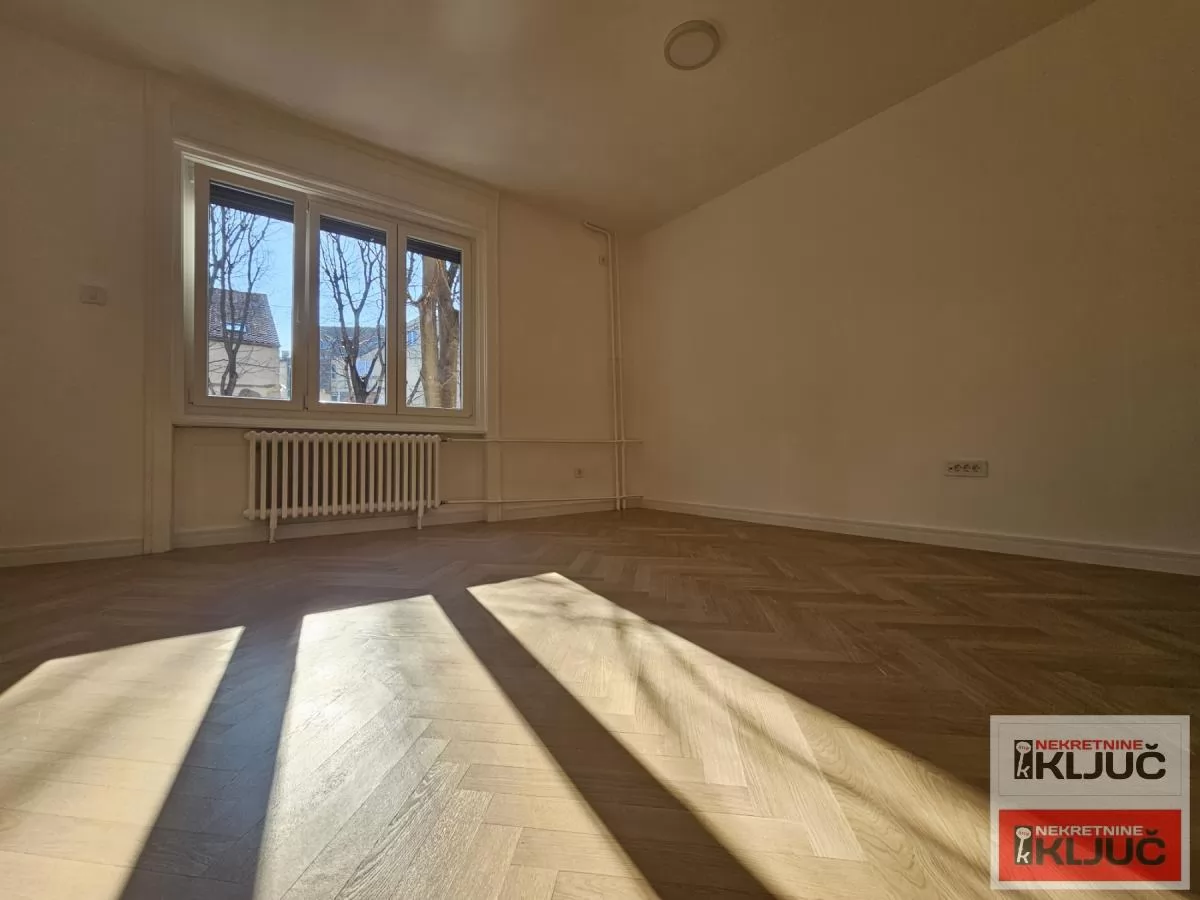 KOD IZVRŠNOG VEĆA, 85m2, Trosoban, Renoviran 4