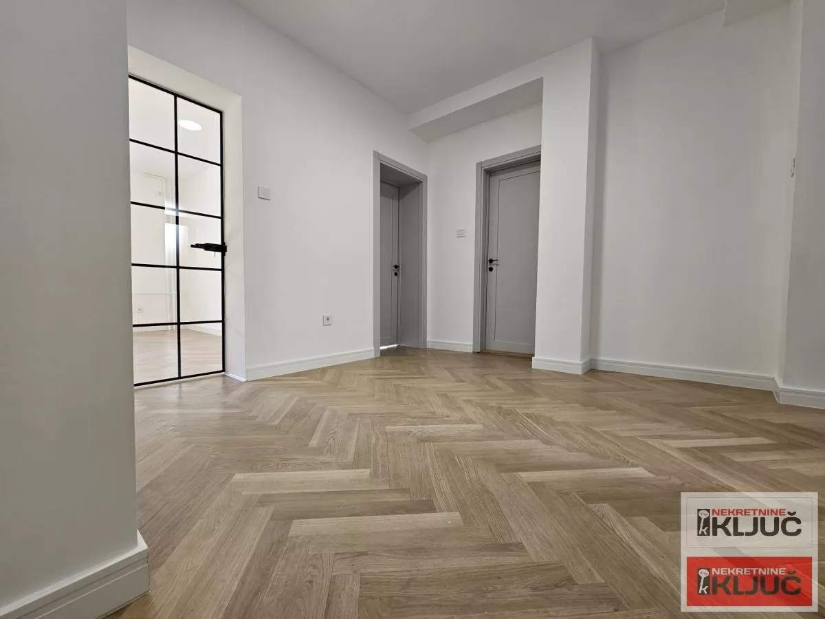 KOD IZVRŠNOG VEĆA, 85m2, Trosoban, Renoviran 5