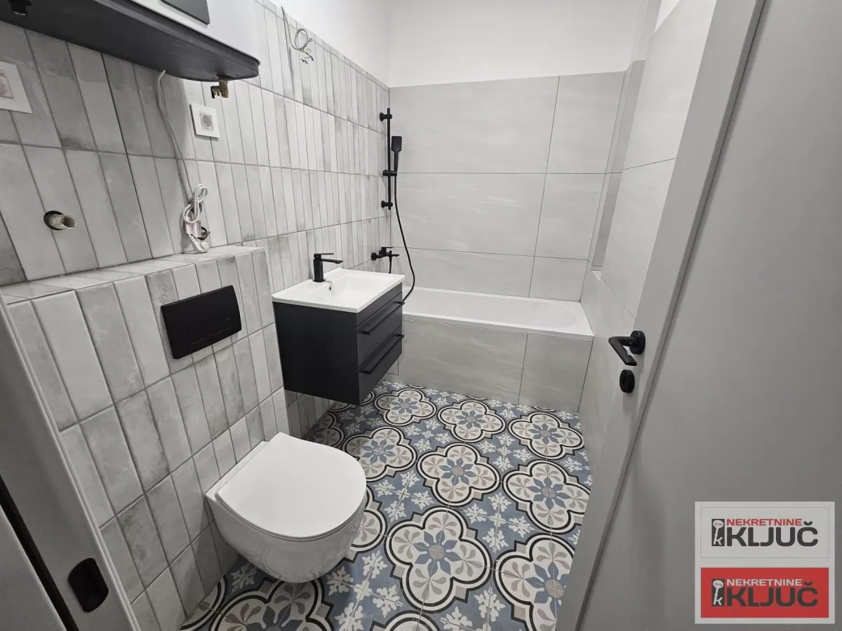 KOD IZVRŠNOG VEĆA, 85m2, Trosoban, Renoviran 6