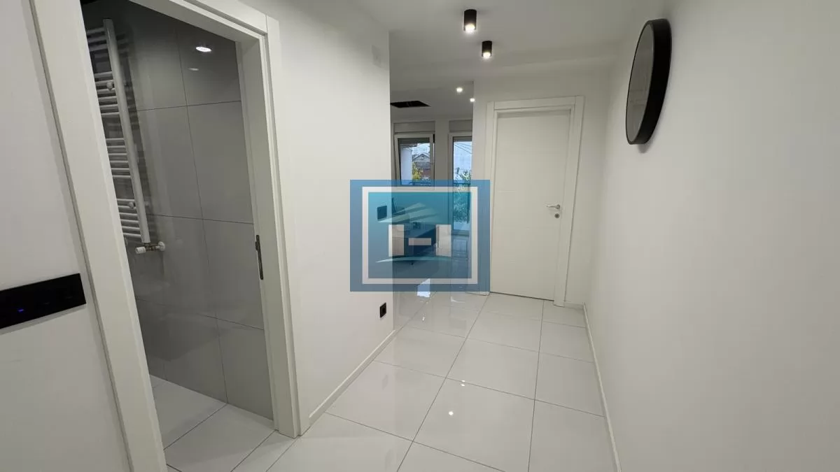 PRODAJA – Jednosoban stan u novijoj gradnji, 41 m² + garažno mesto 6