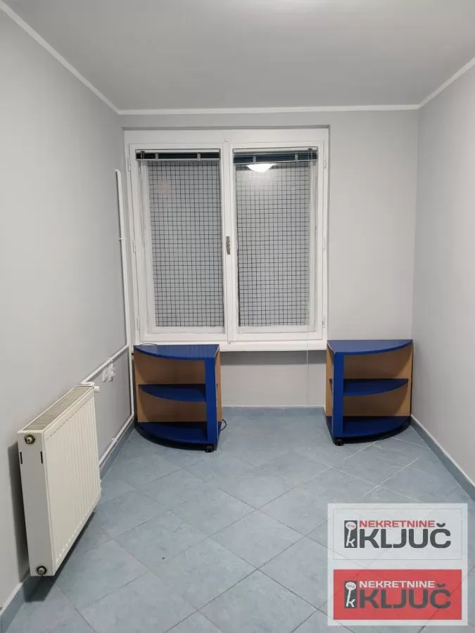 SPENS IZDAJE SE OPREMLJEN KANCELARIJSKI PROSTOR 8