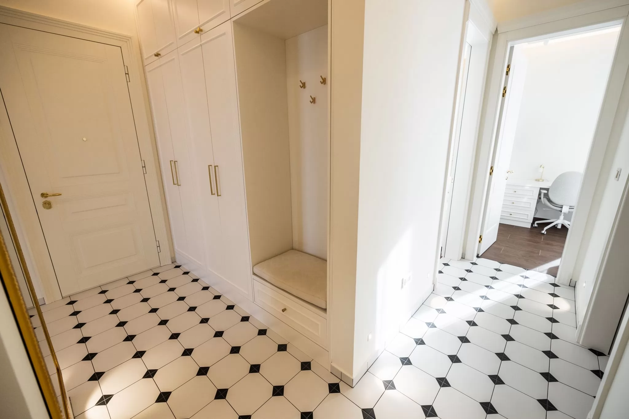 Stan,SREMSKA KAMENICA,TATARSKO BRDO,kv: 131, € 2000, ID: 9101899 24