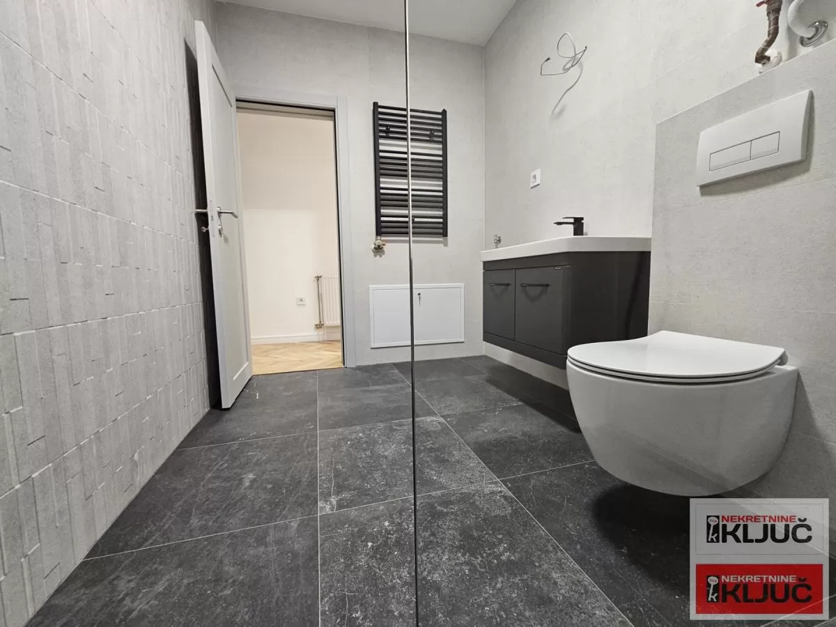 TELEP, 101m2, Četvorosoban sa 2 parking mesta, Vila 12