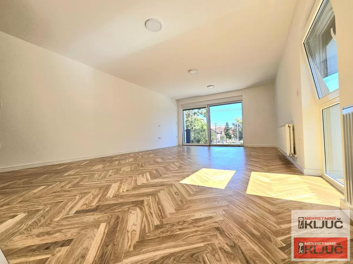 TELEP, 101m2, Četvorosoban sa 2 parking mesta, Vila 2