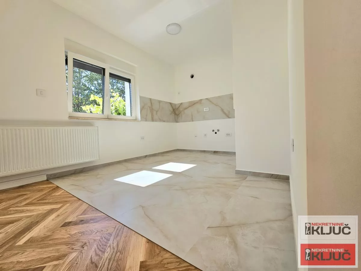 TELEP, 101m2, Četvorosoban sa 2 parking mesta, Vila 4