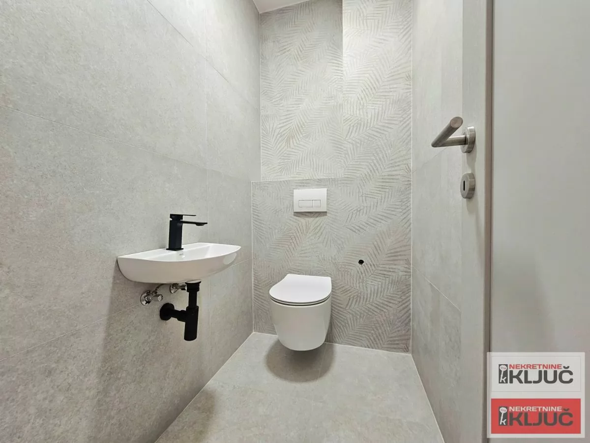 TELEP, 101m2, Četvorosoban sa 2 parking mesta, Vila 6