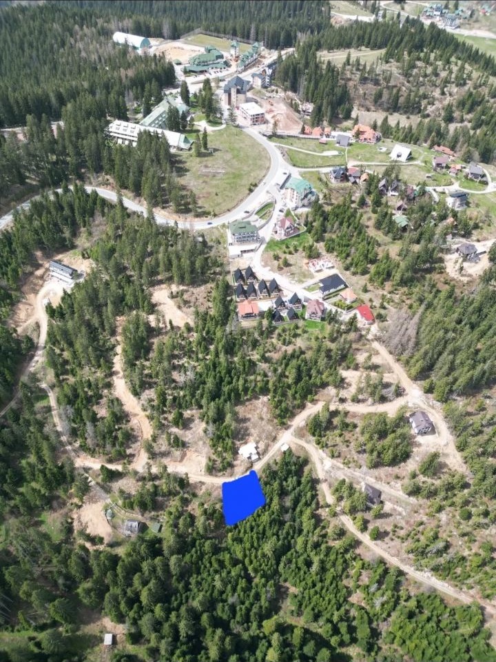 Prodajem plac na Zlataru 3