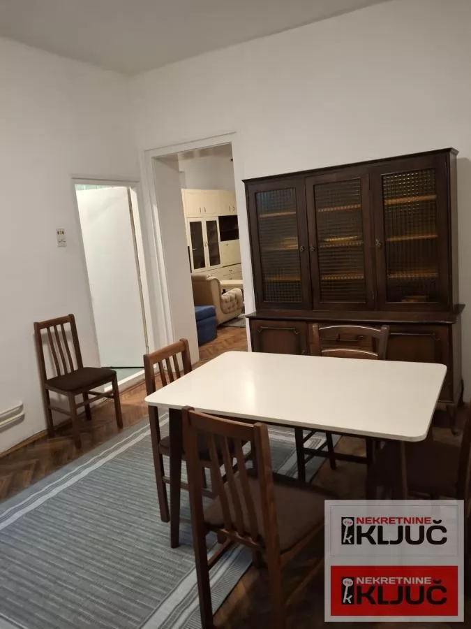 BULEVAR OSLOBOĐENJA IZDAJE SE DVOSOBAN NAMEŠTEN STAN 6