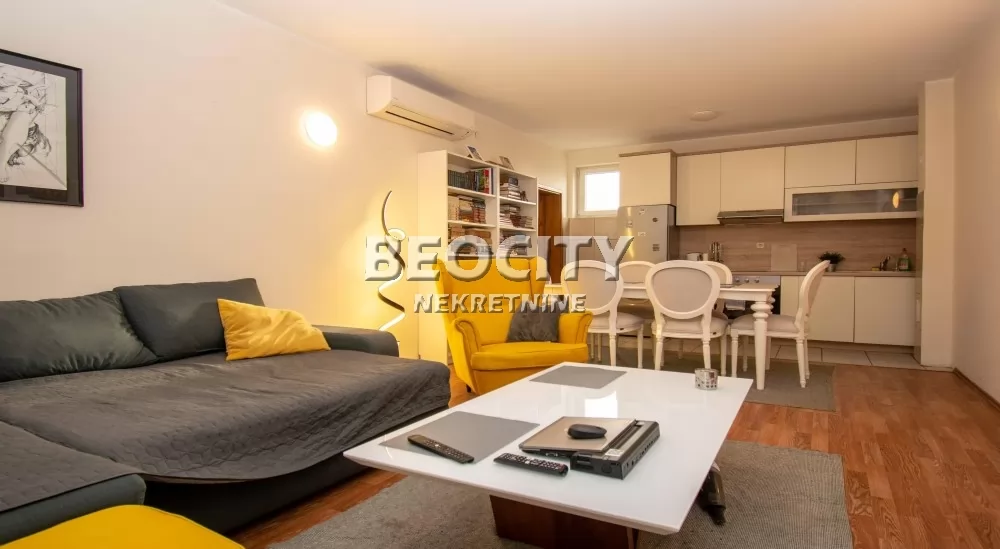 Kuća, 294 m2, Miljakovac, Suncani breg ID: 126145 1