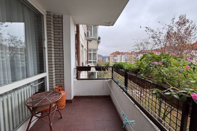 Prodajemo adaptibilan 3 0 stan u Bloku 34  86m2 5