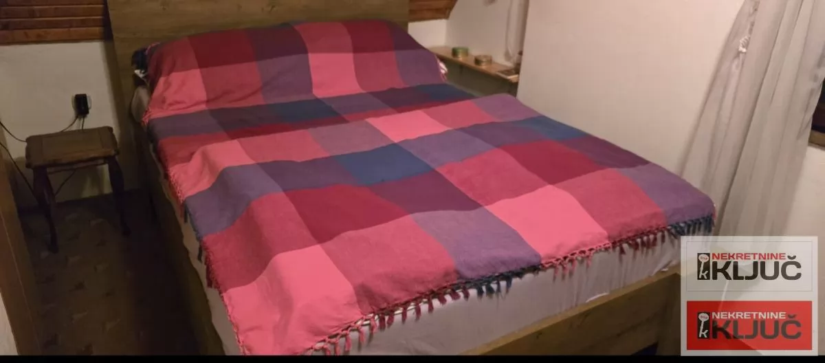 RAKOVAC, Vikendica 63m2 na placu 1400m2 30